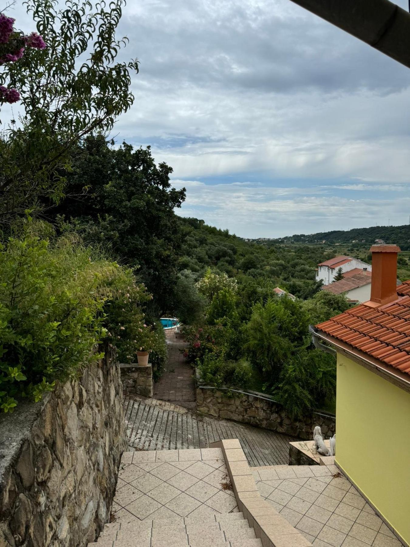 Apartments Dumicic Supetarska Draga Bagian luar foto