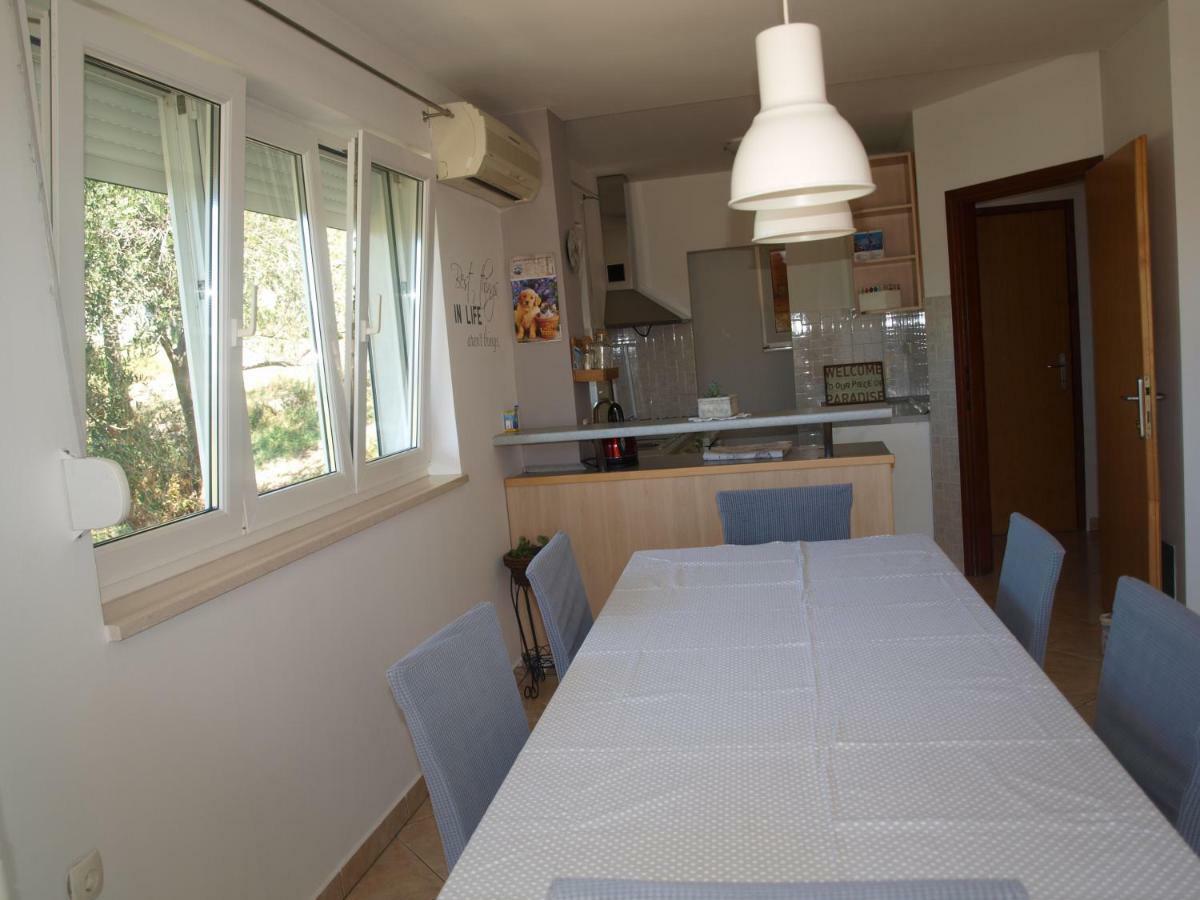 Apartments Dumicic Supetarska Draga Bagian luar foto
